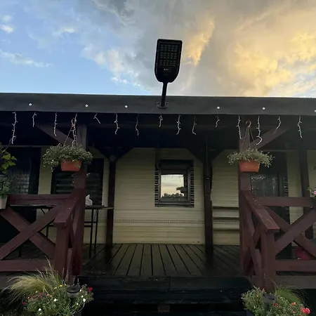 Jeleni Zakątek W Leleszkach Dom wakacyjny *