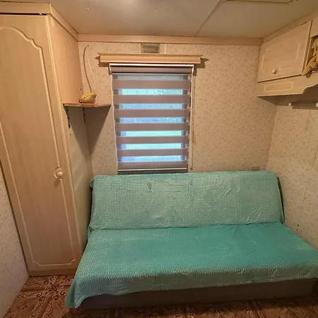 Holiday home Jeleni Zakatek W Leleszkach