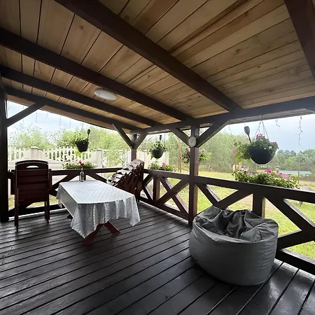 Holiday home Jeleni Zakatek W Leleszkach *